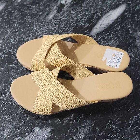 BRAND NEW XOXO WOMEN'S JANAINE-B WEDGE SANDAL - Picture 7 of 16